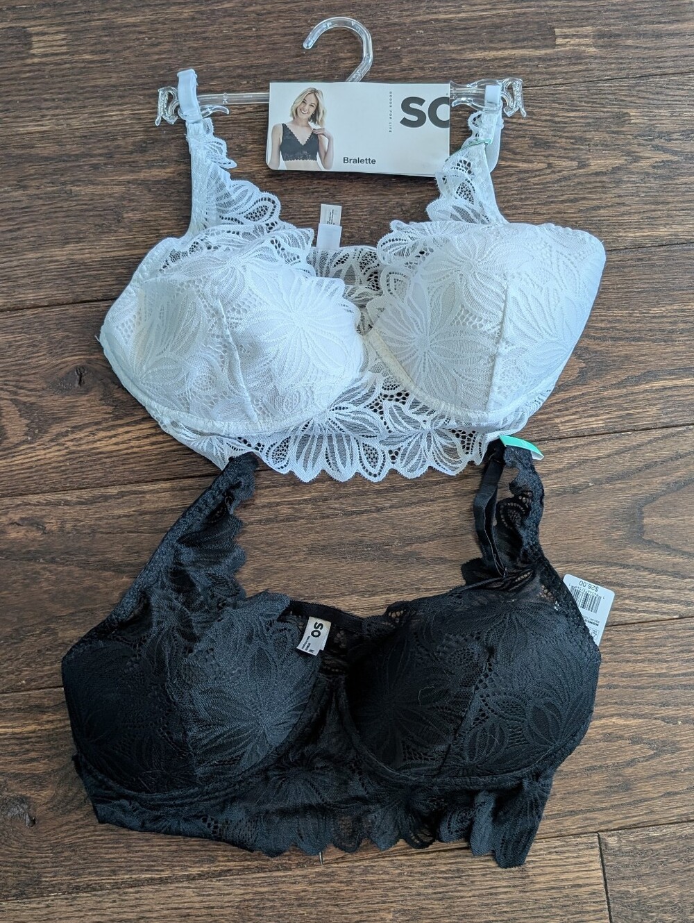 NWT Set of 2 SO Lace Bralette Lightly Lined Black and White